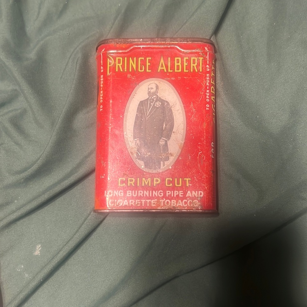 Vintage Prince Albert crimp cut container
